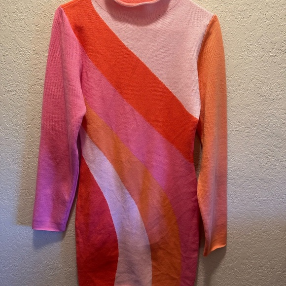 Vibrant Pink and Orange Long Sleeve Dress - Picture 4 of 6